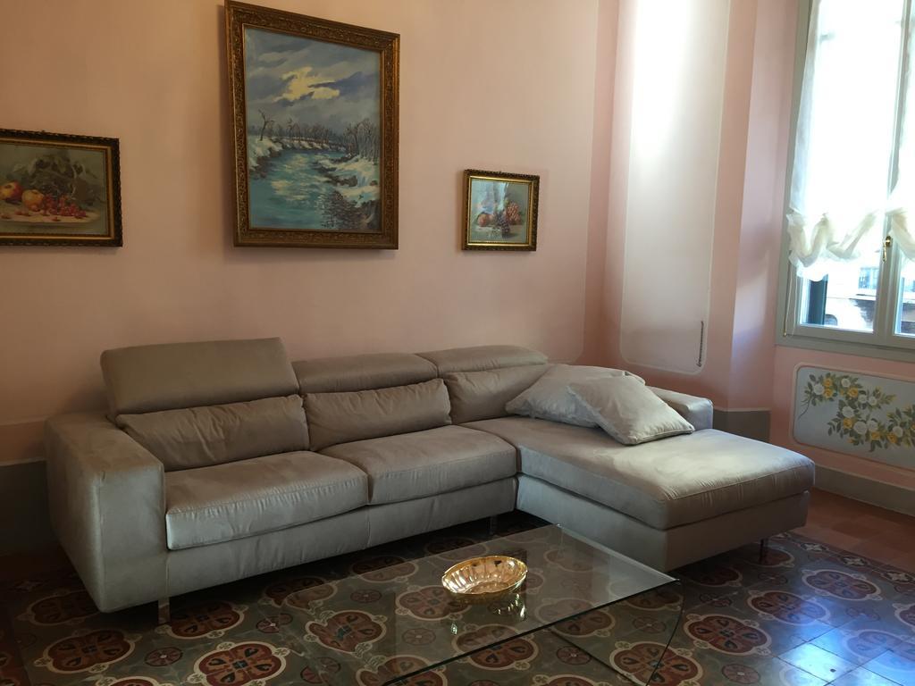 Palazzo Carasi Apartments Crémone Extérieur photo