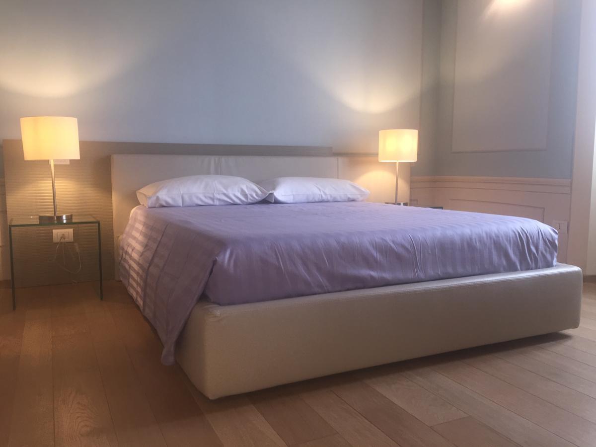 Palazzo Carasi Apartments Crémone Extérieur photo