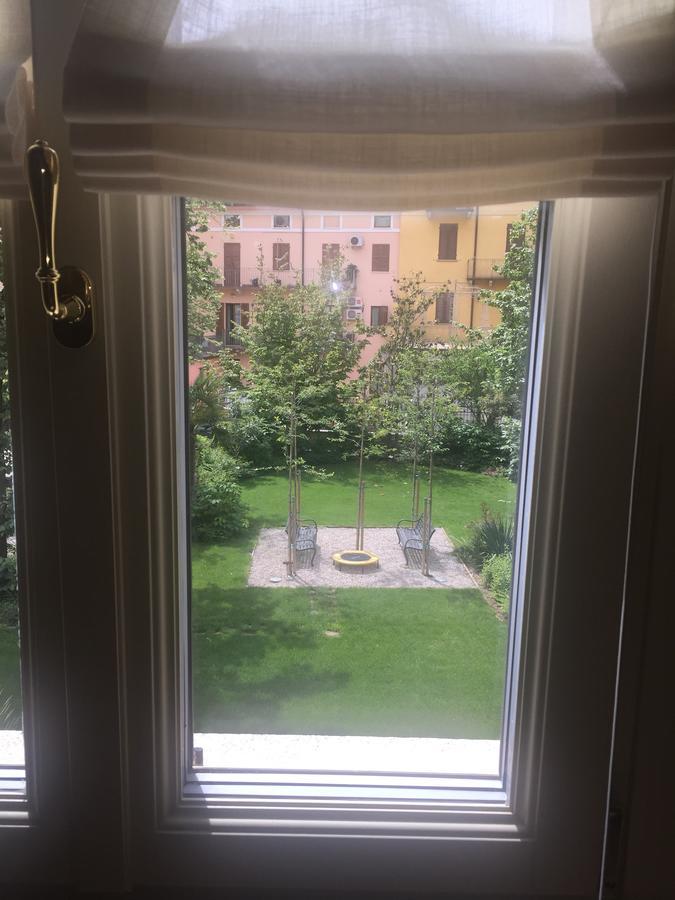 Palazzo Carasi Apartments Crémone Extérieur photo